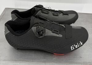Fi'zi:k Fizik R5 Road Cycling Shoes BOA Black EU 38.5 US 6.25 Carbon Reinforced